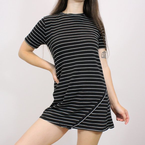 *Forever 21 Black & White Striped Mini Dress - Picture 1 of 7